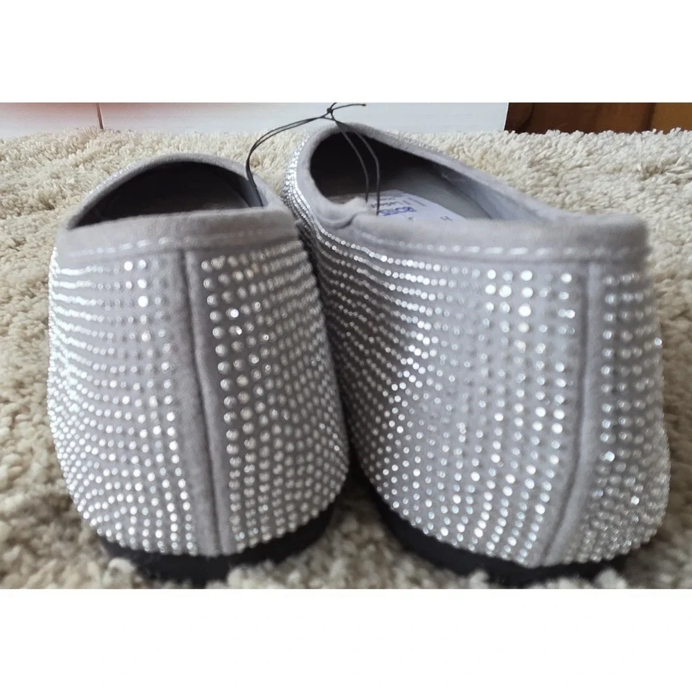 LONDON FOG COLLECTION Women's Silver Embellished Flats Sz 7W ~ NWT ~